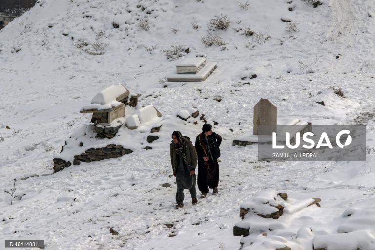 Afeganistão: Neve em Cabul