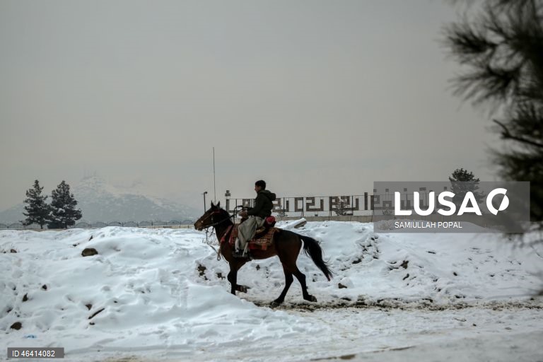Afeganistão: Neve em Cabul