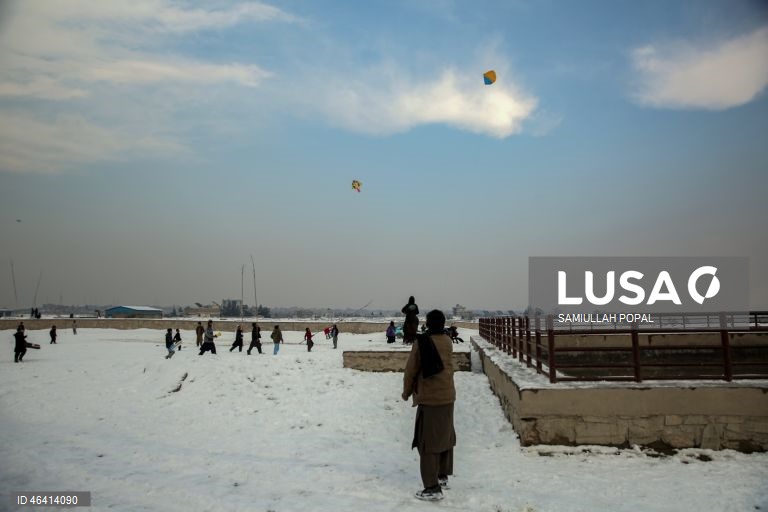 Afeganistão: Neve em Cabul