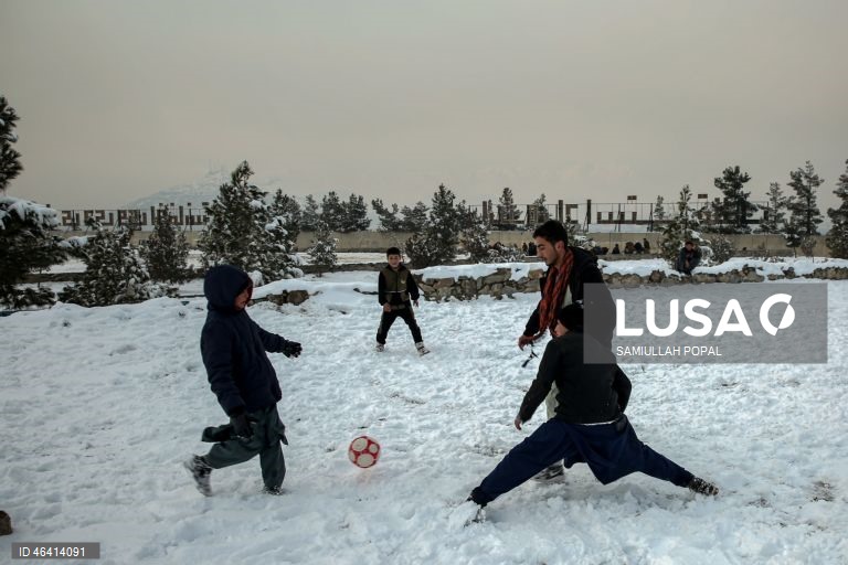 Afeganistão: Neve em Cabul