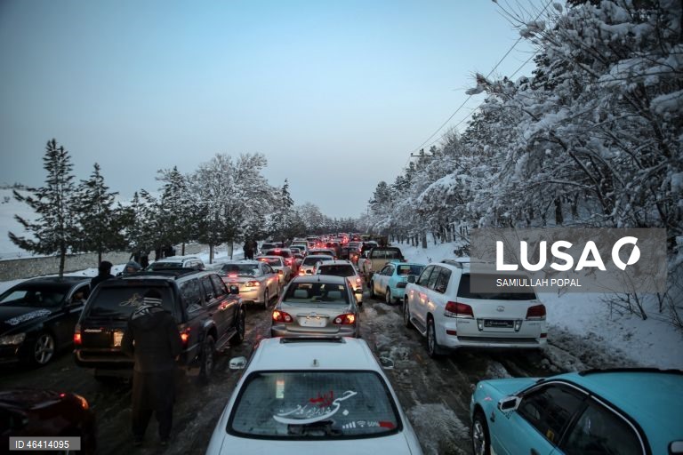 Afeganistão: Neve em Cabul