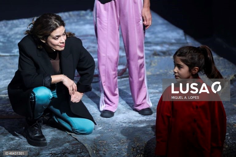 Ensaios de imprensa da peça “Justiça Cega”