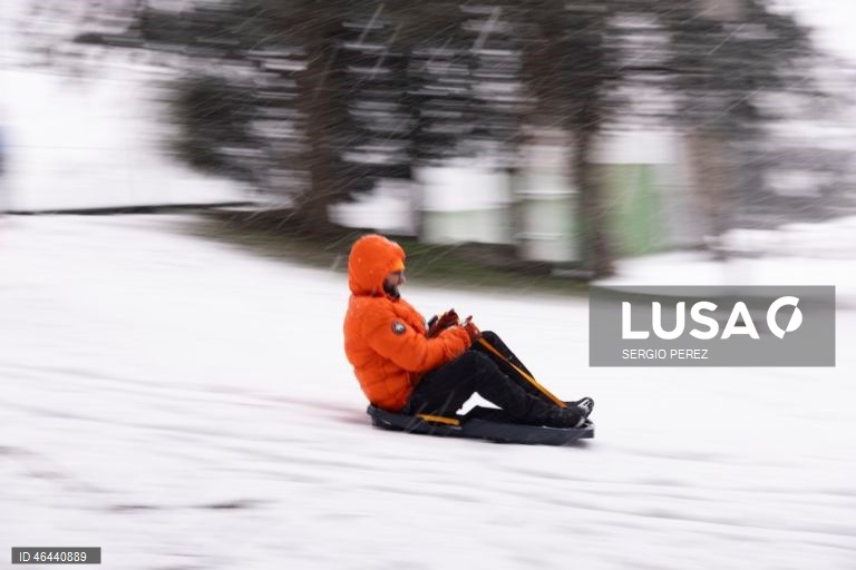 Tempestade Kristin atinge Espanha