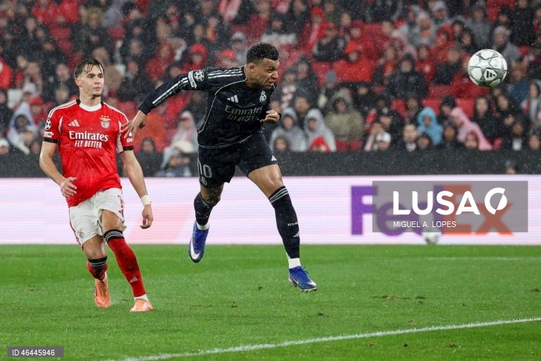 Um golo do guarda-redes Trubin, aos 90+8 minutos, qualificou hoje o Benfica para o play-off de acesso aos oitavos de final da Liga dos Campeões de futebol, garantindo um triunfo por 4-2 sobre o Real Madrid.