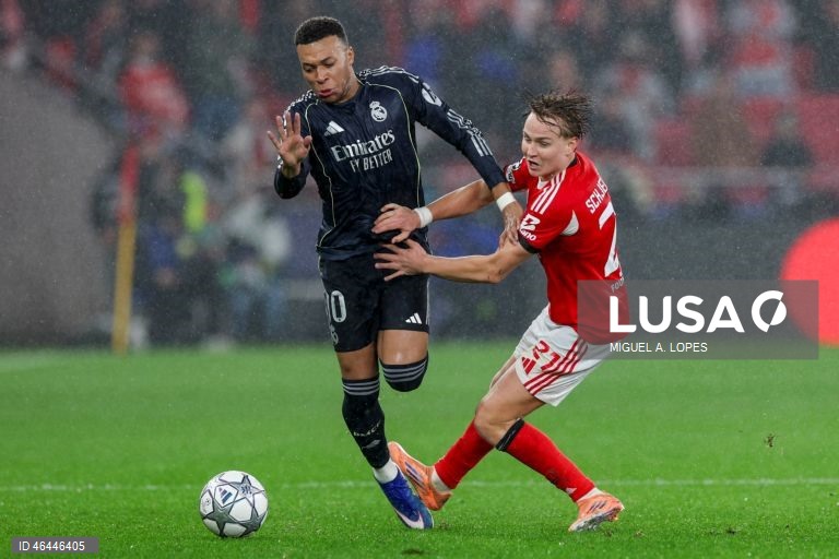 Um golo do guarda-redes Trubin, aos 90+8 minutos, qualificou hoje o Benfica para o play-off de acesso aos oitavos de final da Liga dos Campeões de futebol, garantindo um triunfo por 4-2 sobre o Real Madrid.