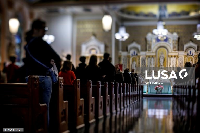 Miami: Missa e procissão em solidariedade aos migrantes junto ao Tribunal de Imigração