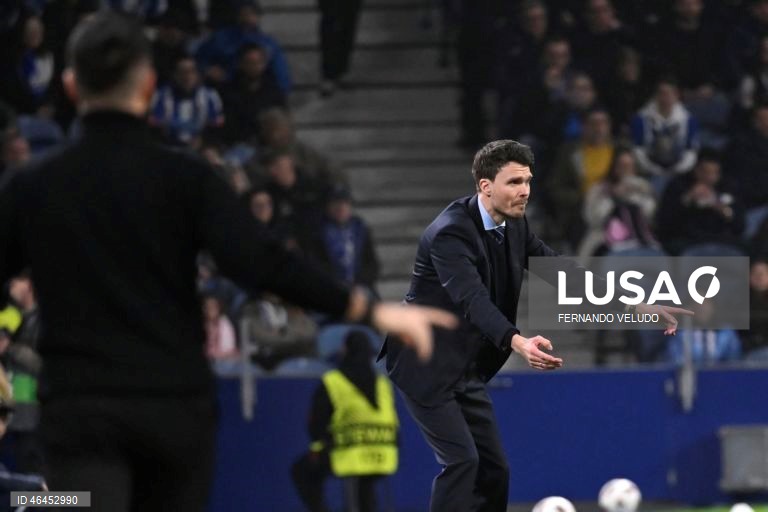 O FC Porto qualificou-se hoje de forma direta para os oitavos de final da Liga Europa de futebol, ao vencer na receção aos escoceses do Rangers por 3-1, na oitava e última jornada da fase de liga.