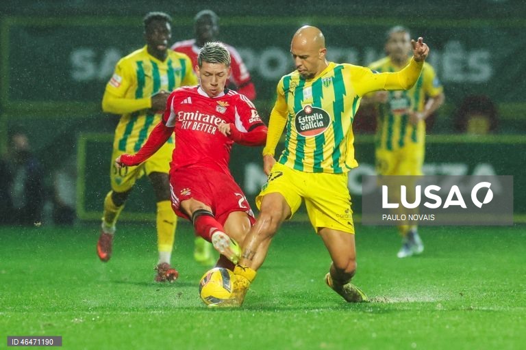 O Benfica, ainda invicto, cedeu hoje o sétimo empate na edição 2025/26 da I Liga portuguesa de futebol, ao ficar-se por um ‘nulo’ em Tondela, em encontro da 20.ª jornada da prova.