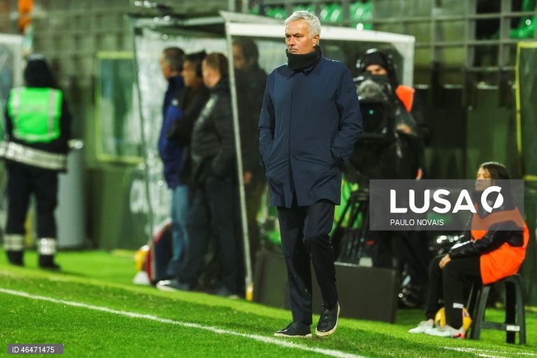 O Benfica, ainda invicto, cedeu hoje o sétimo empate na edição 2025/26 da I Liga portuguesa de futebol, ao ficar-se por um ‘nulo’ em Tondela, em encontro da 20.ª jornada da prova.