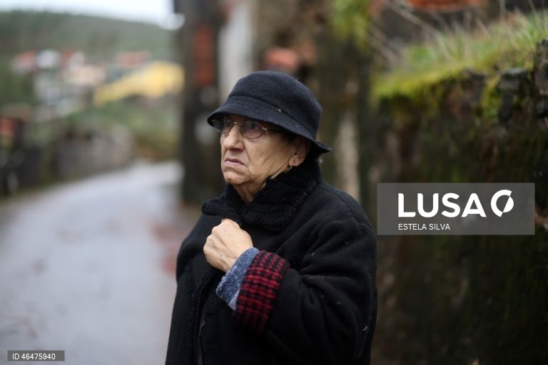 Mau tempo: Elementos de Engenharia N.º 1 de Tancos ajudam os habitantes da aldeia da Coelheira em Figueiró dos Vinhos 