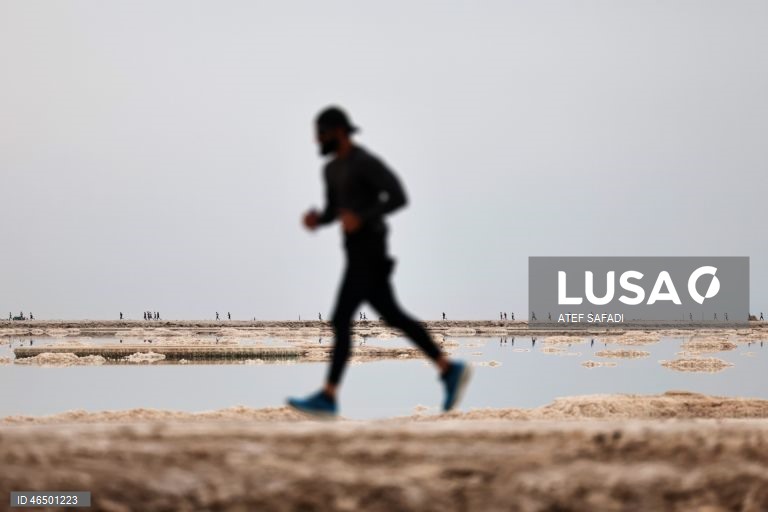 Maratona no Mar Morto
