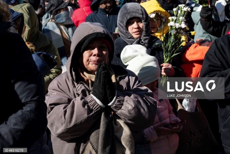 EUA: Monges budistas perto de Washington em caminhada de 3.700 km pela paz