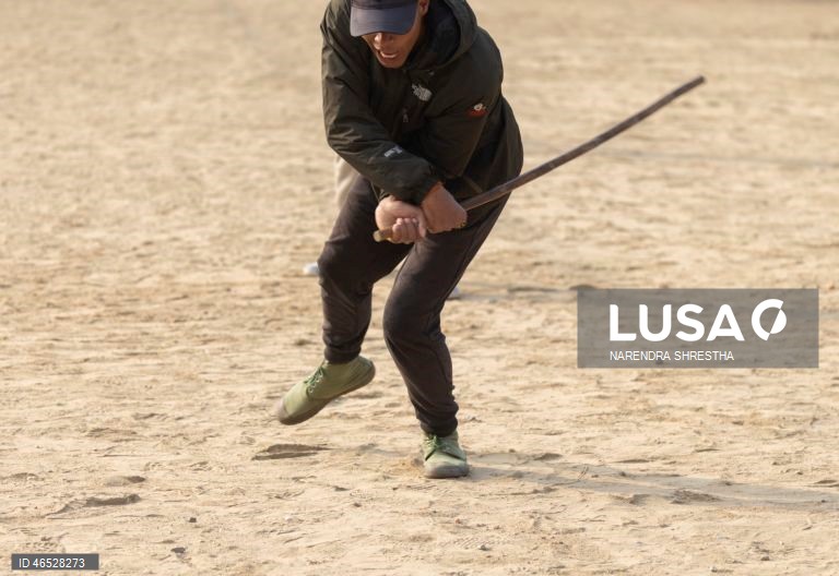 Nepal: 150 000 civis treinam antes das eleições parlamentares para apoiar na segurança 