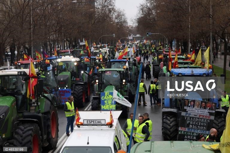 Espanha: Protesto dos agricultores espanhois em Madrid contra o acordo do Mercosul 