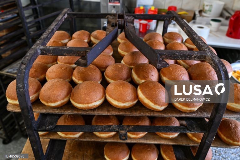 Polónia: Pastelaria tradicional para a 5ª Feira gorda celebrada na última 5ª feira antes da Quaresma