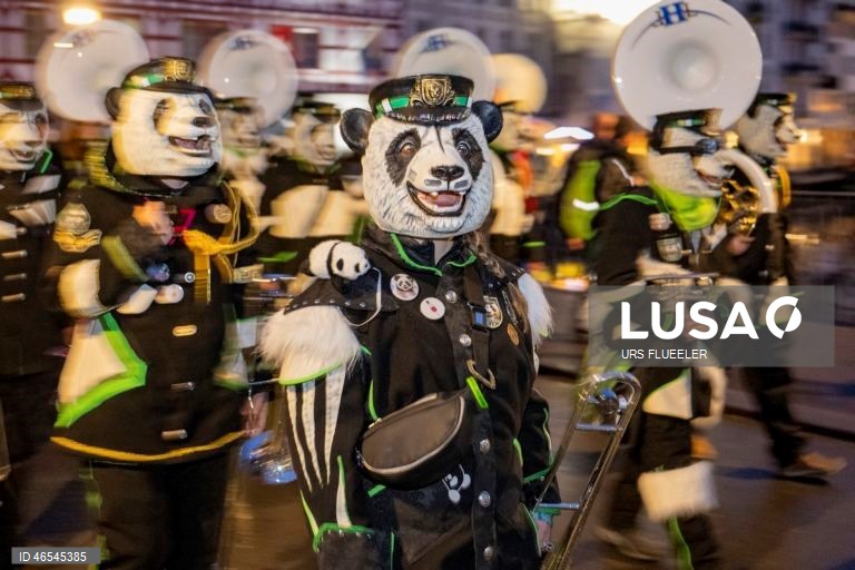 Suíça: Início do Carnaval de Lucerna