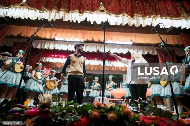 Danças e bailinhos de Carnaval na ilha Terceira, nos Açores, envolvem cerca de 1500 músicos e atores amadores, que atuam, de forma gratuita, durante quatro dias, em mais de três dezenas de salas por toda a ilha, Praia da Vitória, Terceira, Açores.