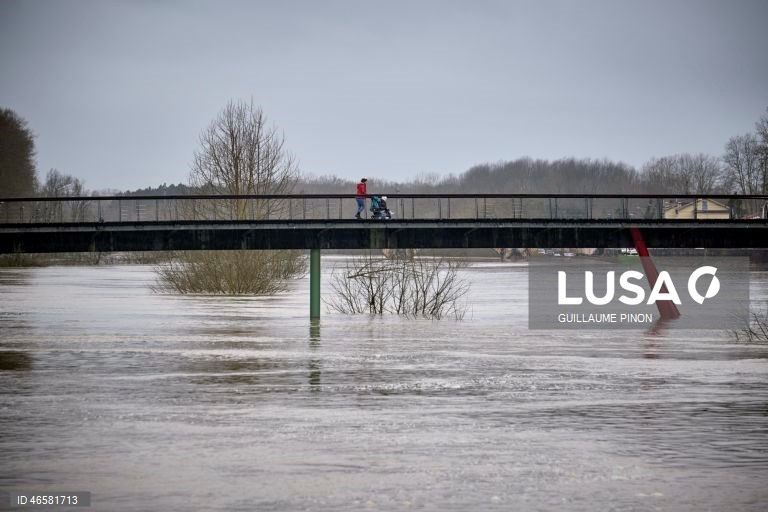 França: Cheias no sudoeste do país