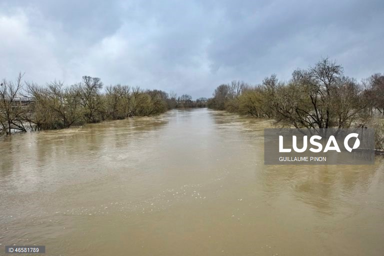 França: Cheias no sudoeste do país