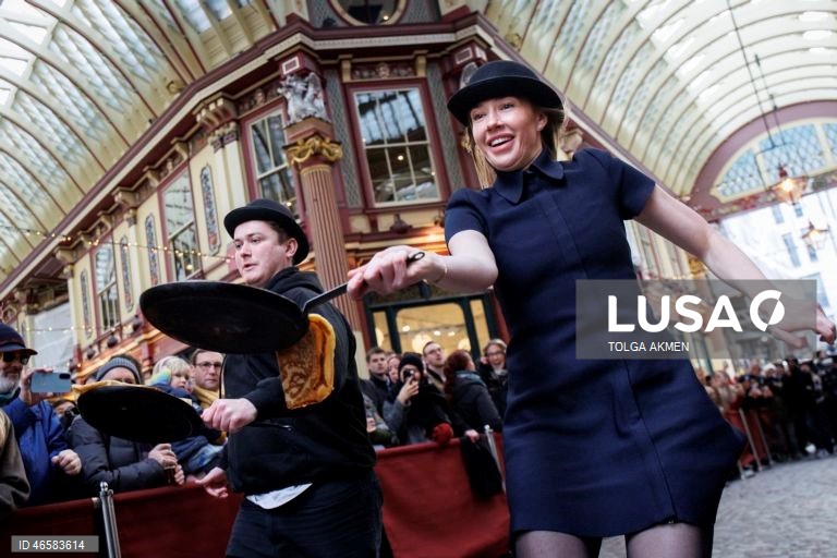 Reino Unido: Tradicional corrida do Dia da Panqueca em Londres