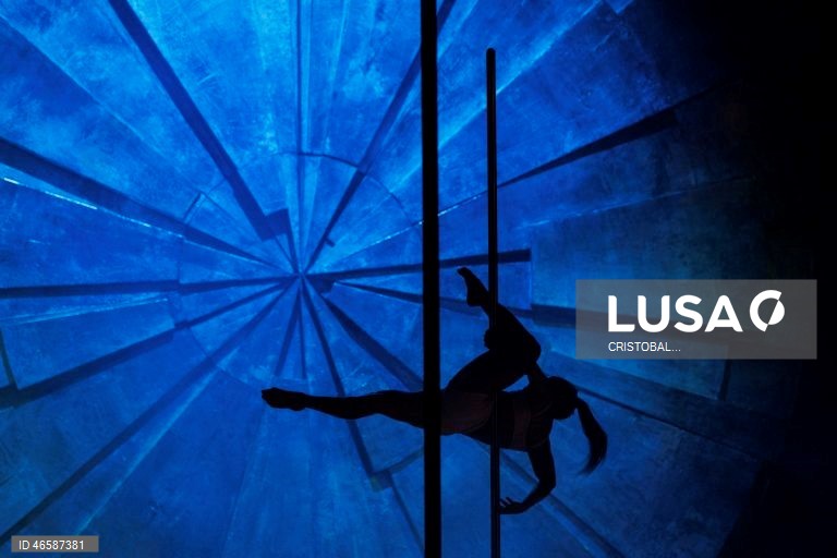 EUA: Ensaios do espetáculo LUZIA do Cirque du Soleil em Miami
