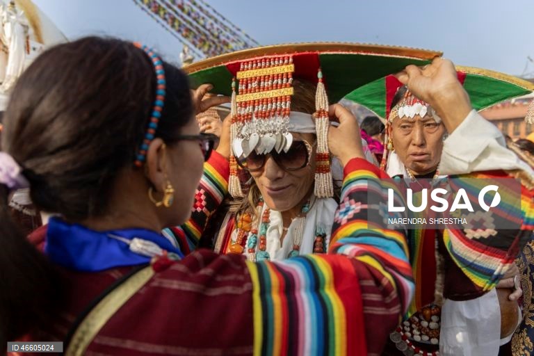 Neapal: Budistas do distrito de Humla celebram o ano novo em Katmandu