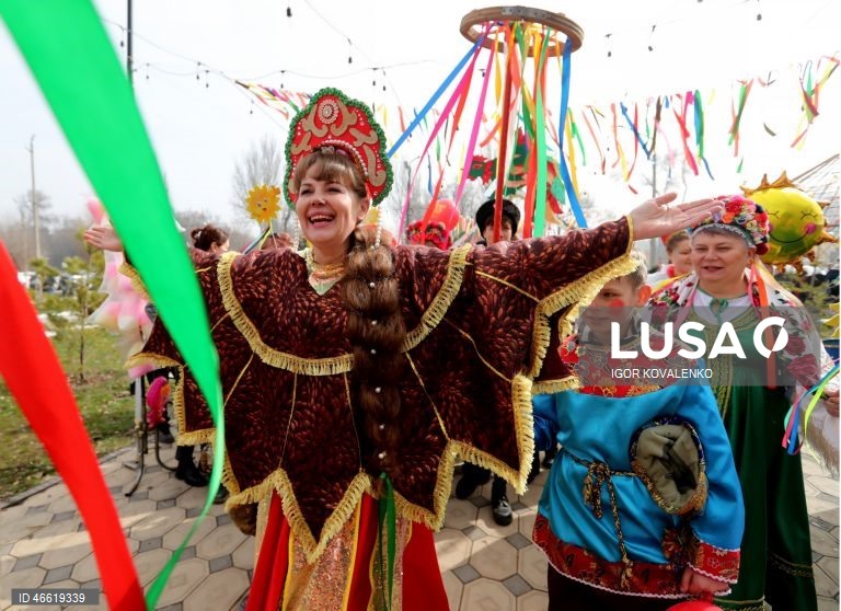 Festival Maslenitsa no Quirguistão