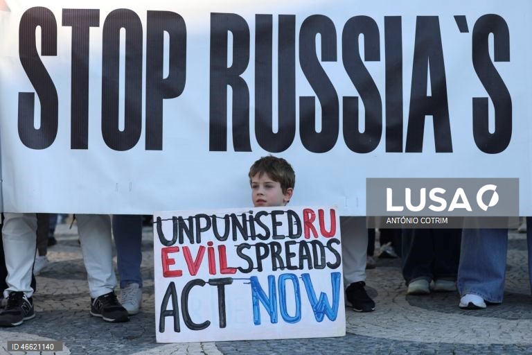 Lisboa: Marcha pela proteção das crianças ucranianas.