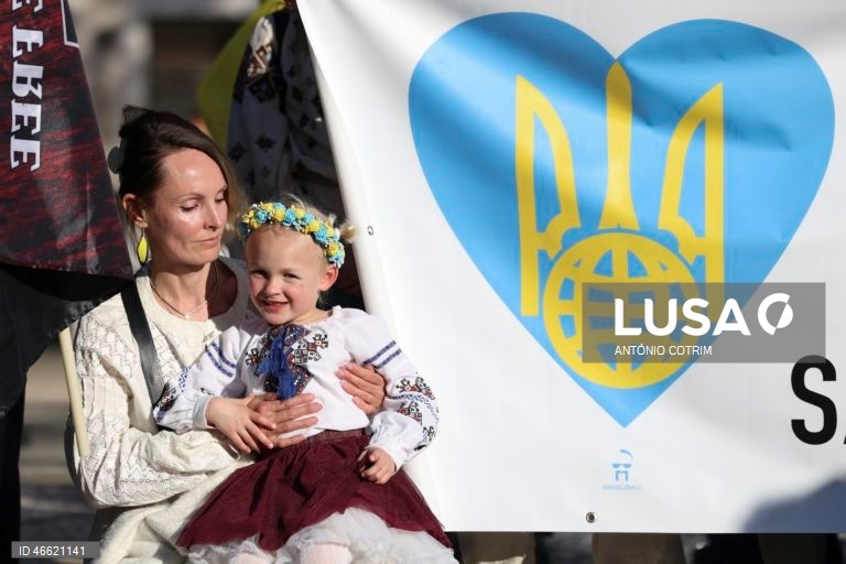 Lisboa: Marcha pela proteção das crianças ucranianas.