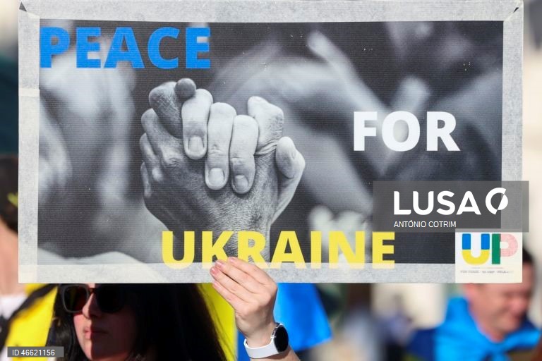 Lisboa: Marcha pela proteção das crianças ucranianas.