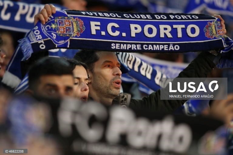 O líder FC Porto manteve hoje a vantagem de quatro pontos sobre o Sporting ao vencer em casa o Rio Ave, por 1-0, com um golo de Froholdt, em jogo da 23.ª jornada da I Liga de futebol.