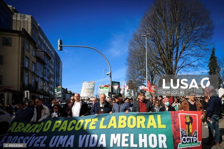 Manifestação nacional contra o anteprojeto do Governo de revisão da legislação laboral em Lisboa e Porto