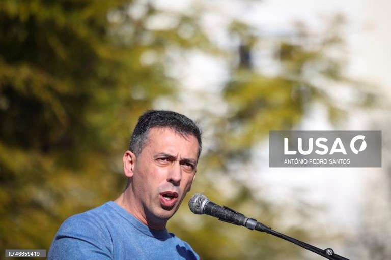 Manifestação nacional contra o anteprojeto do Governo de revisão da legislação laboral em Lisboa e Porto