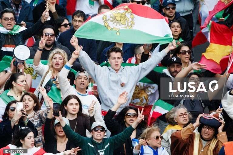 Alemanha: Iranianos manifestam-se em Berlim a favor da intervenção americana