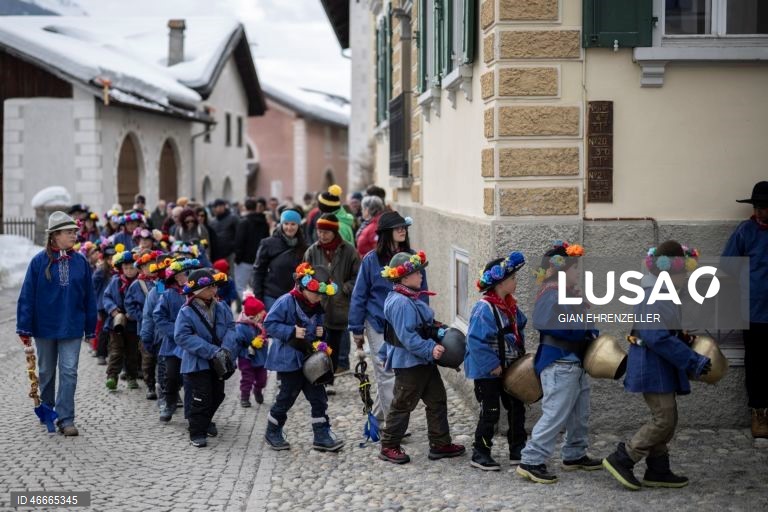 Suiça: Crianças celebram a chegada da Primavera