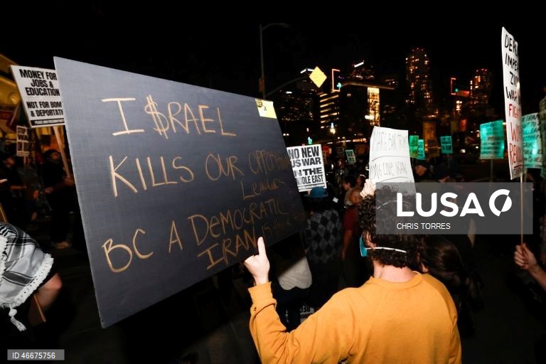 EUA: Protesto «Parem a Guerra contra o Irão» em Los Angeles