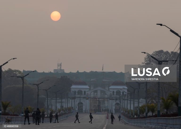 O Nepal realiza eleições parlamentares