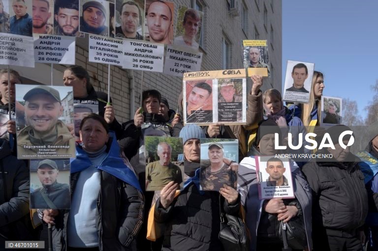 Ucrânia e Rússia trocam prisioneiros de guerra