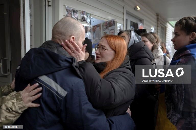 Ucrânia e Rússia trocam prisioneiros de guerra