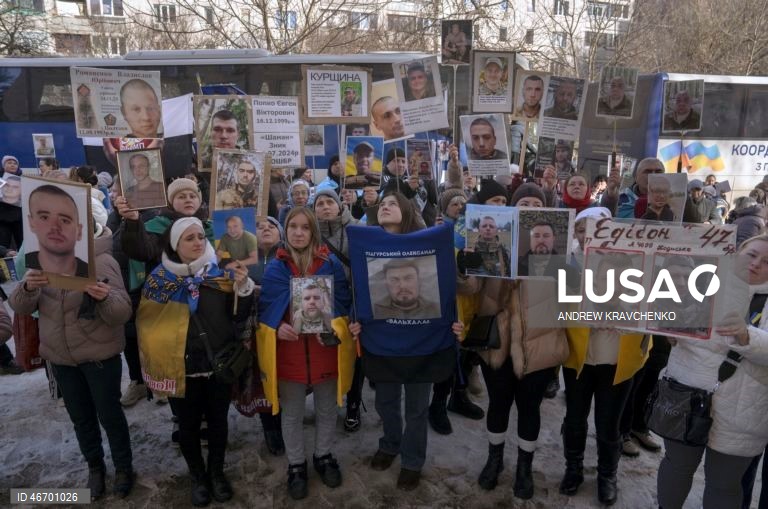 Ucrânia e Rússia trocam prisioneiros de guerra