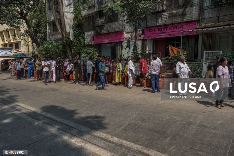 Índia: escassez de gás GPL atinge Mumbai durante o conflito no Médio Oriente