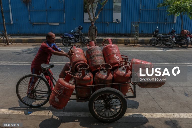 Índia: escassez de gás GPL atinge Mumbai durante o conflito no Médio Oriente