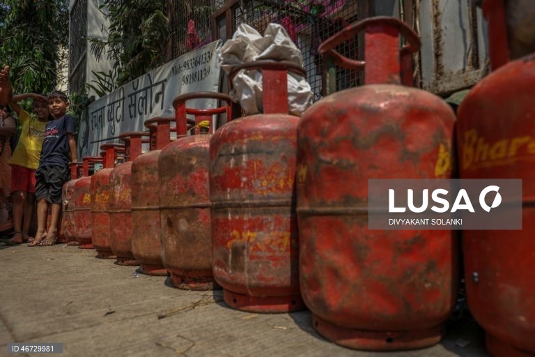 Índia: escassez de gás GPL atinge Mumbai durante o conflito no Médio Oriente