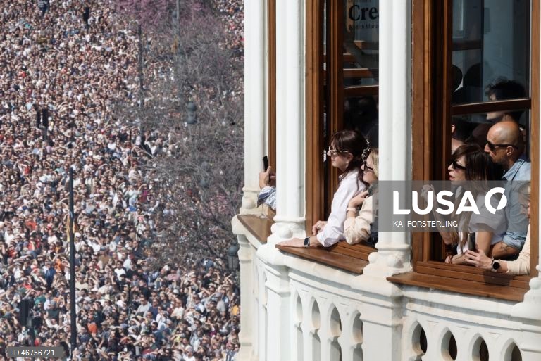 Valência: tradicional festa das Fallas 