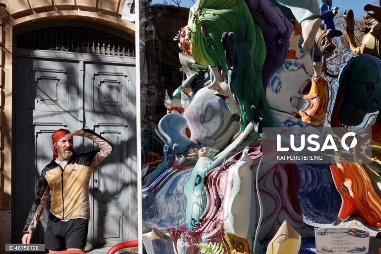 Valência: tradicional festa das Fallas 