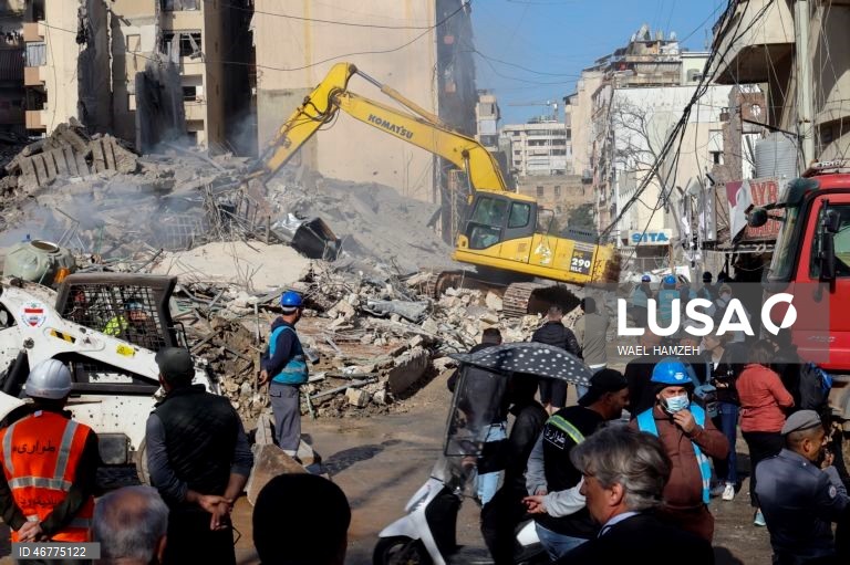 Ataque israelita atinge o bairro de Bashura, no centro de Beirute