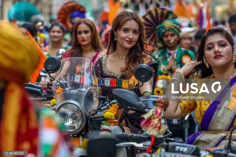 Índia: Procissão de Gudi Padwa que marca o Ano Novo de Maharashtra