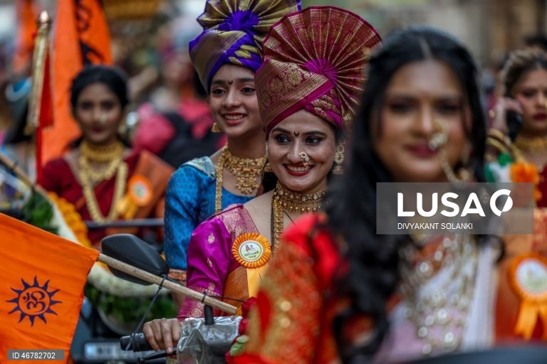 Índia: Procissão de Gudi Padwa que marca o Ano Novo de Maharashtra