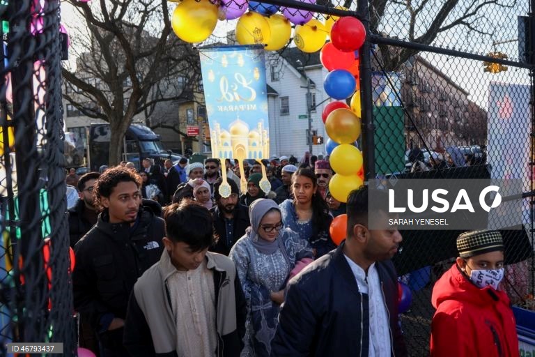 EUA: Muçulmanos celebram o fim do ramadão em Nova Iorque