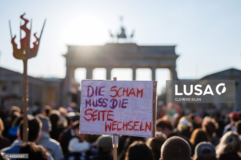 Berlim: Manifestação contra a violência digital sexualizada.